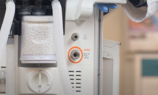 The AbCan™ pre-filled disposble carbon dioxide absorber fitting guide