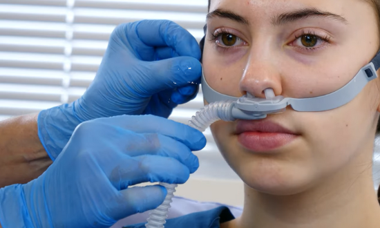 Intersurgical i-flo™ High flow nasal cannula fitting guide